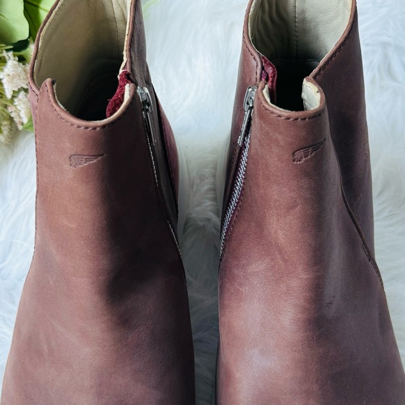 Red Wing Cross Lite Boots - Picture 4 of 9